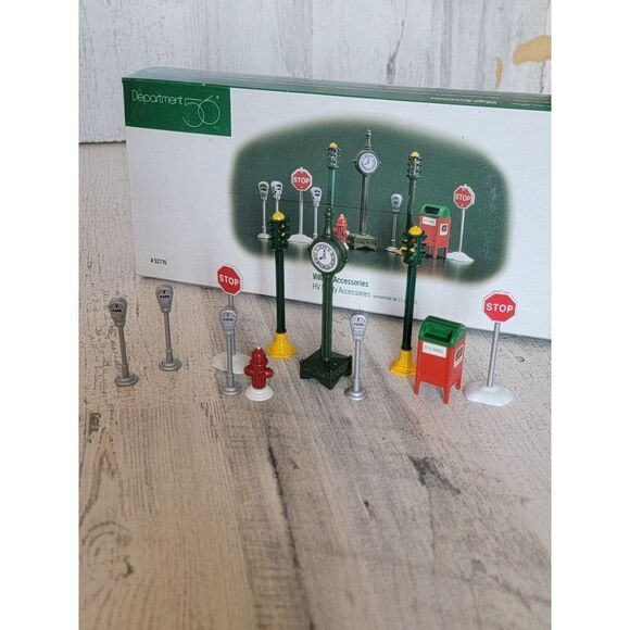 Dept 56 52776 HV Utility Accessory xmas set city - Picture 1 of 7
